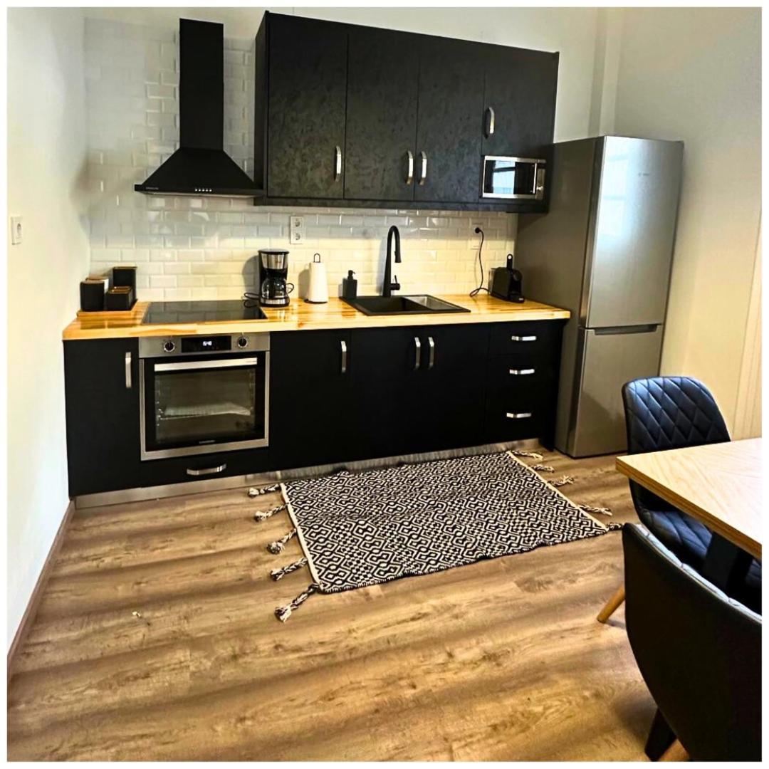 Memories Apartments Μονοκατοικία Στο Καρπενήσι Kültér fotó